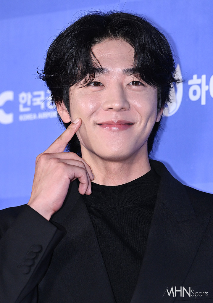 보조개 이미지
