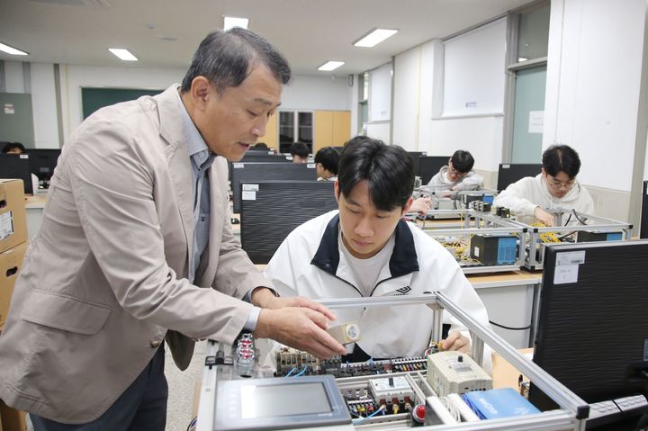 동신전기 이미지