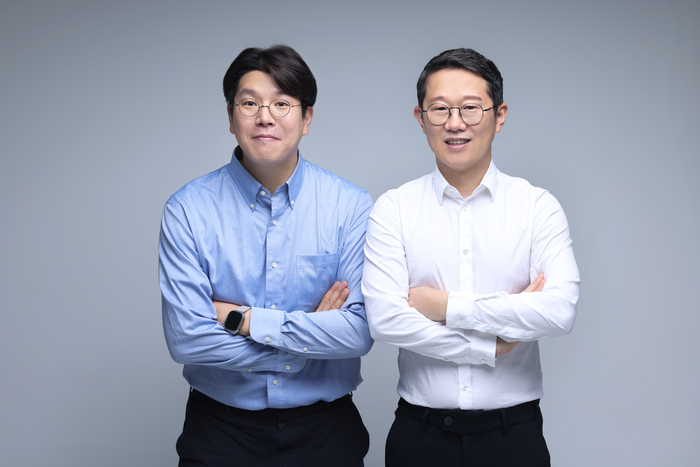 업스테어스 이미지