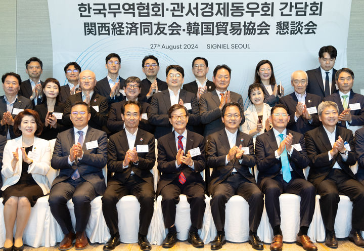 만찬 이미지