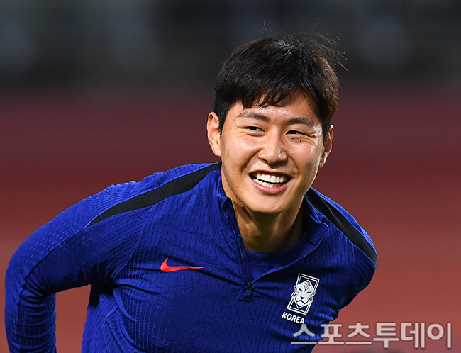 ST포토] 이강인, '웃음 활짝'