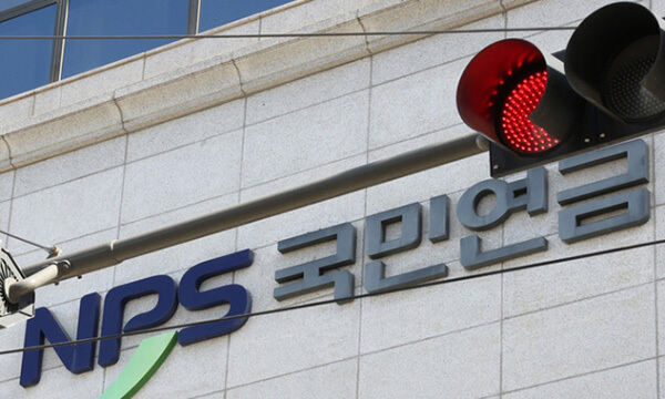 젊은사람들 이미지