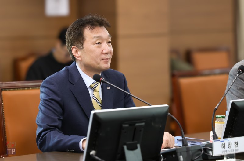 테크노 이미지