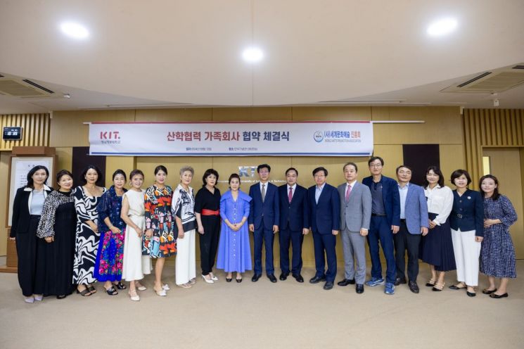 성인 이미지