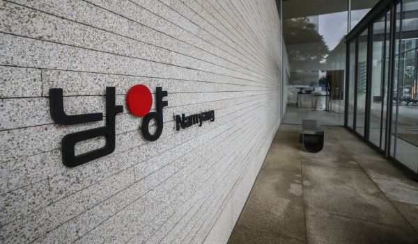 백억 이미지