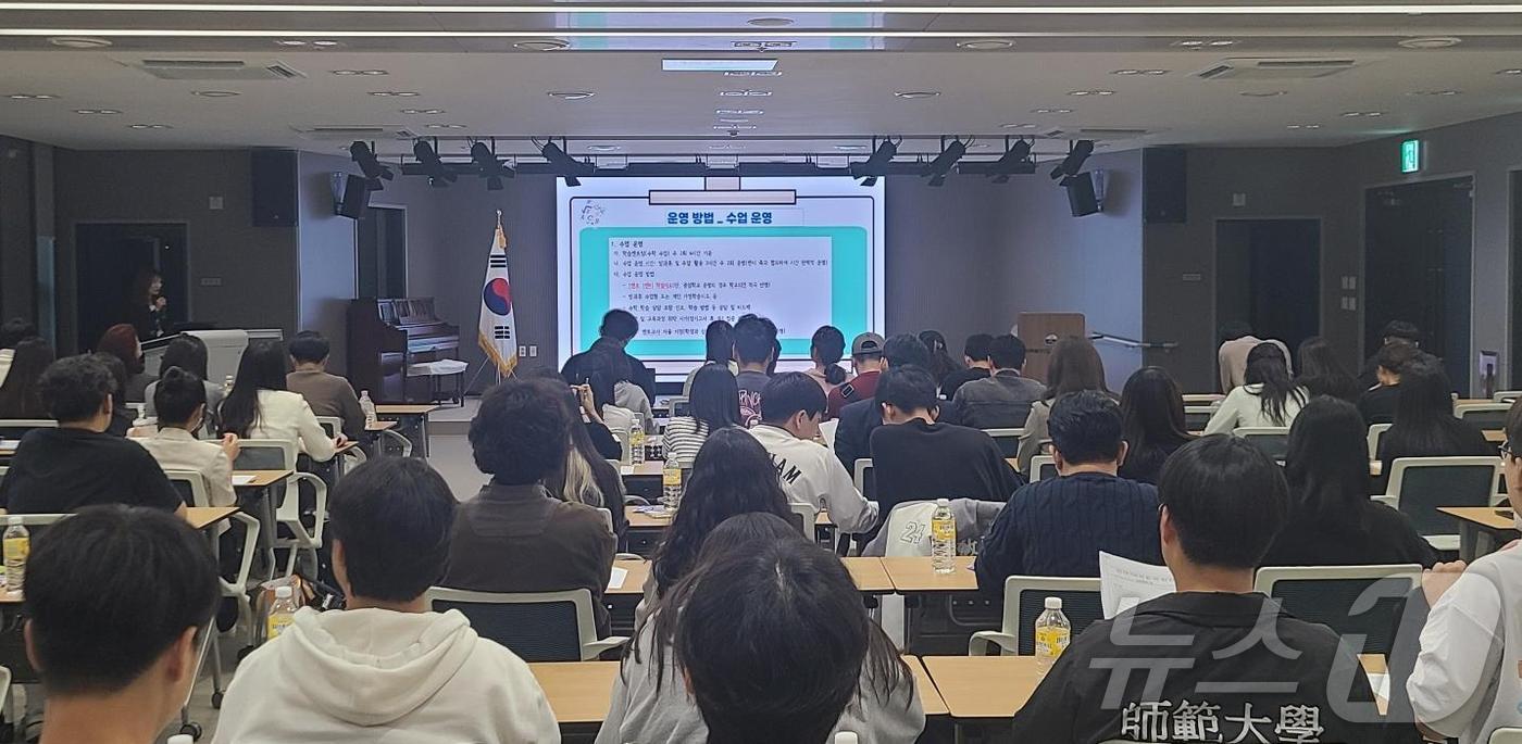 더秀 이미지