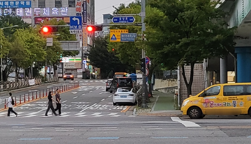 모퉁이네 이미지