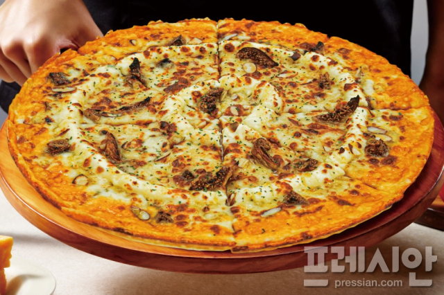 무화과 고르곤졸라 피자
