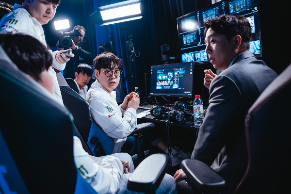 돈월드 이미지
