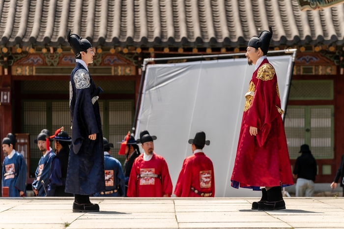 (주)런업컴퍼니 이미지