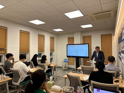 이주배경청소년지원재단 이미지