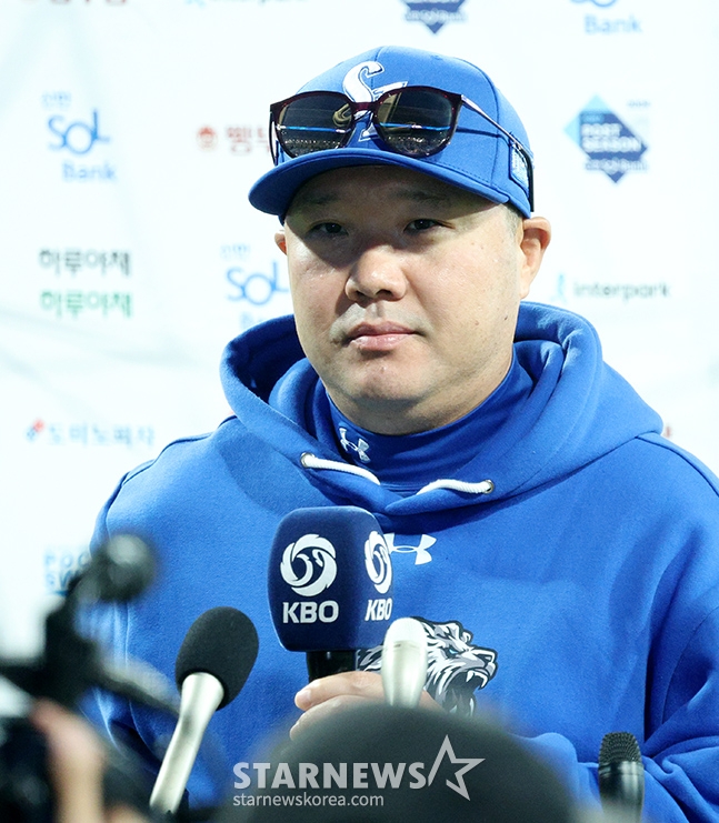 인터뷰 이미지