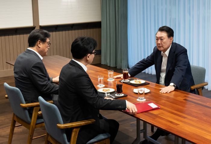 더 윤 이미지