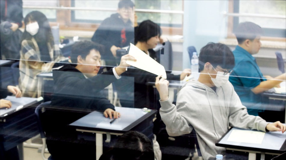 커버스토리 이미지