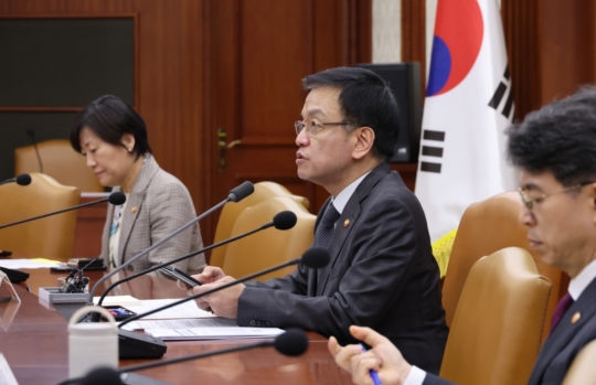 글로벌 패키지 인력 이미지