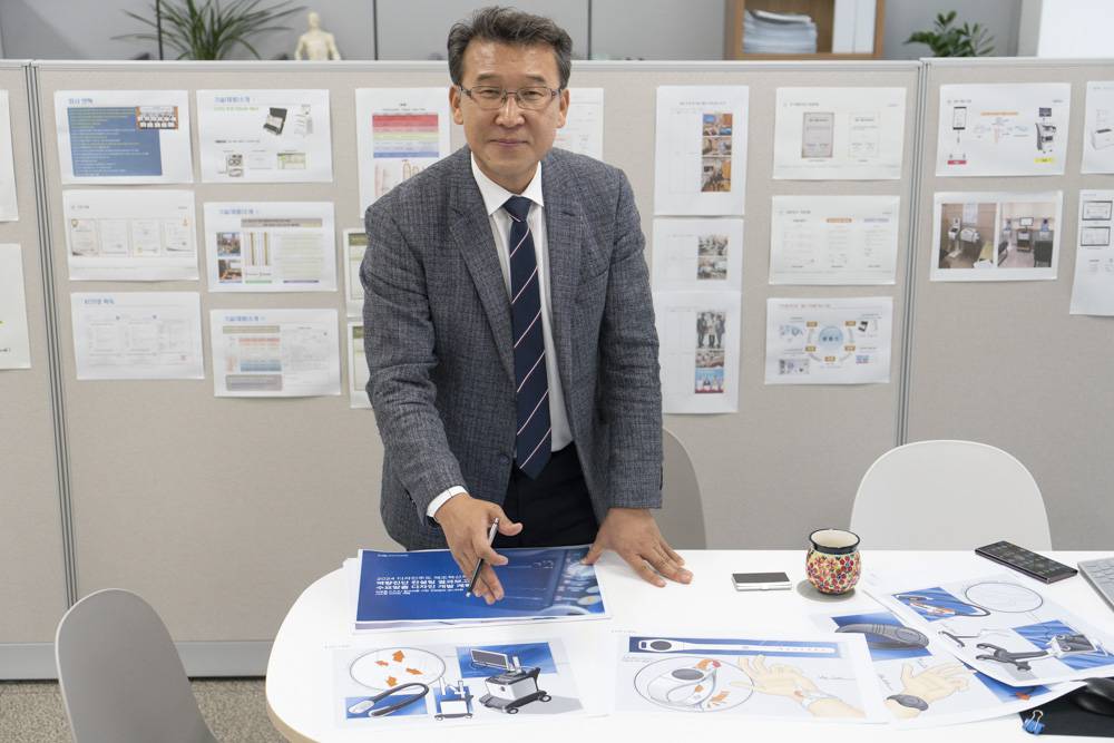 디자인커런트 이미지