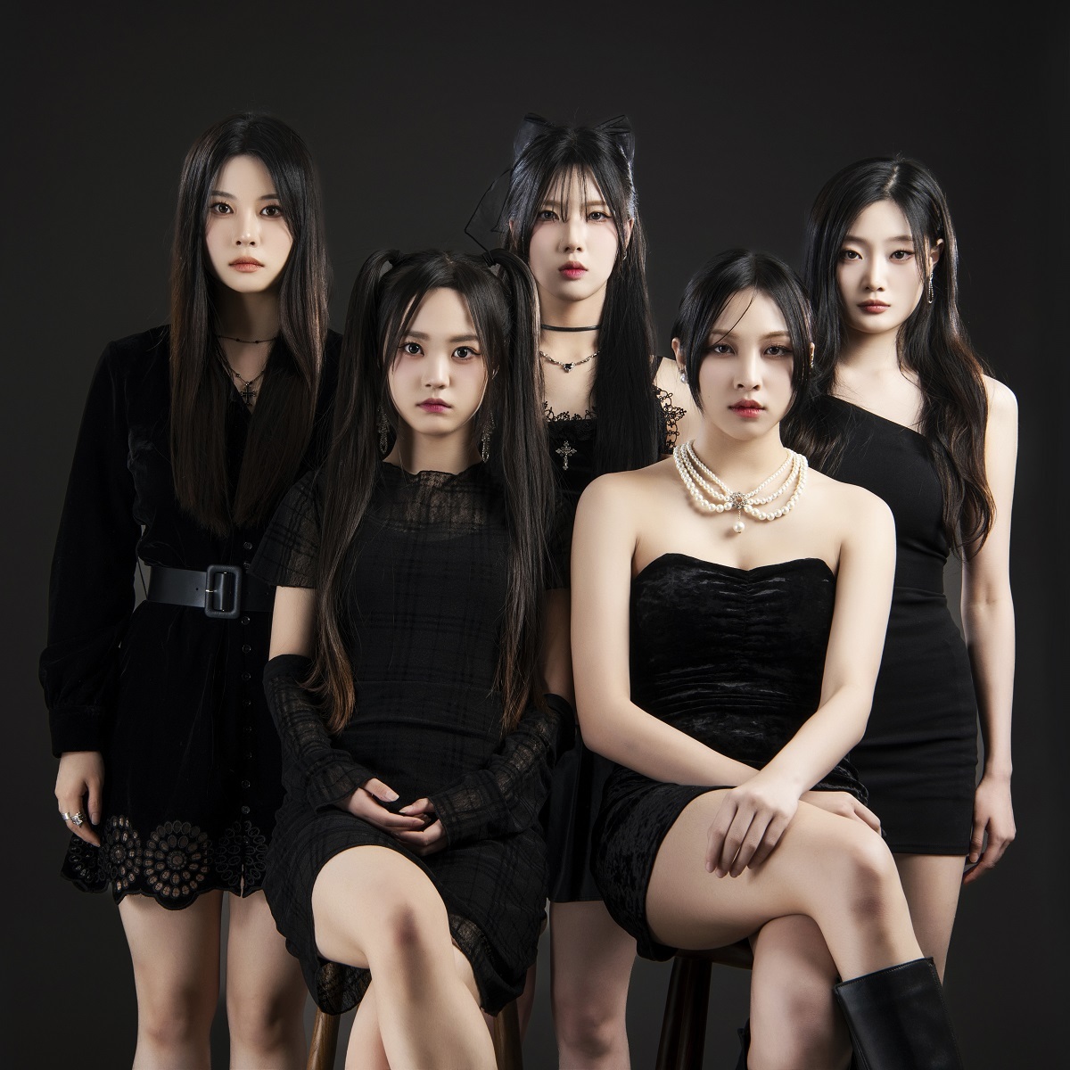 위치스 이미지