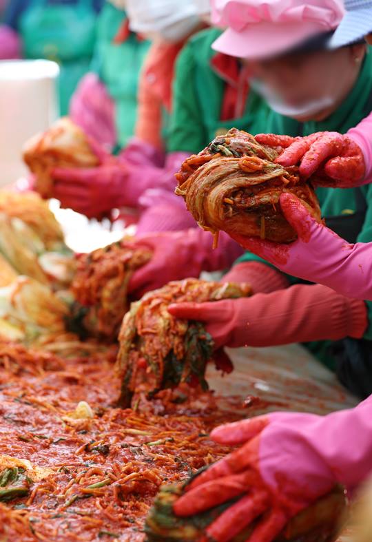 배추김치 20포기 김장 25만원…작년보다 27% 비싸