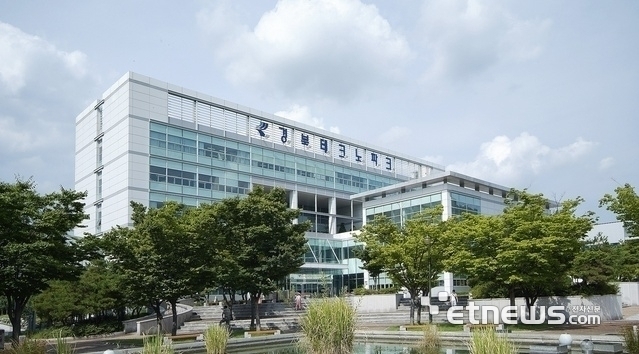 투엔 이미지