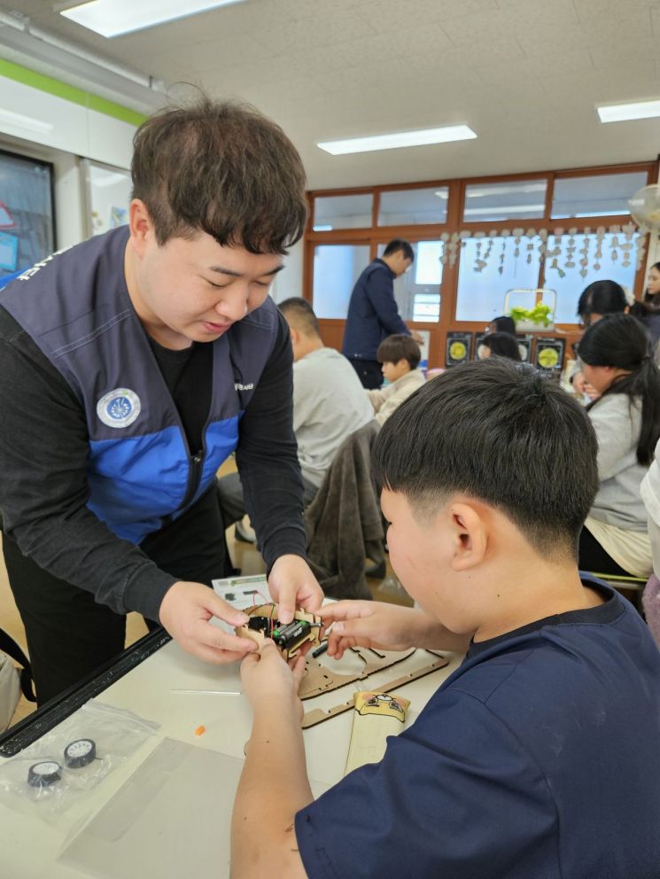 아톰자동차 이미지