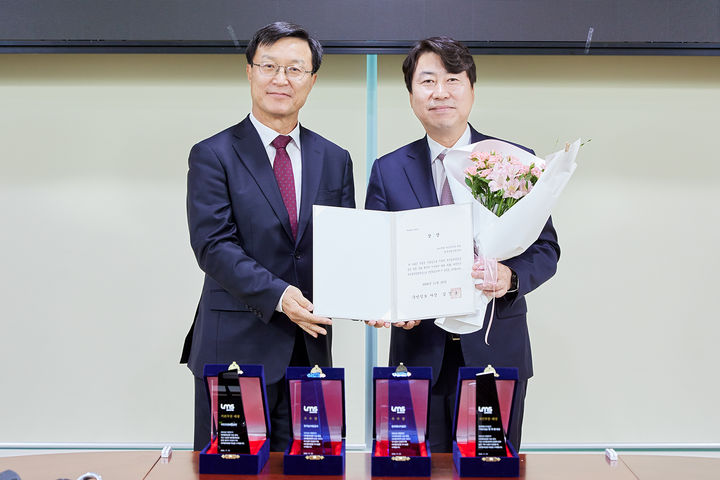 공단인력 이미지