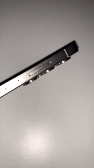 삼성 갤럭시S25 울트라로 추정되는 제품의 영상이 레딧에서 공개됐다. (영상=레딧)