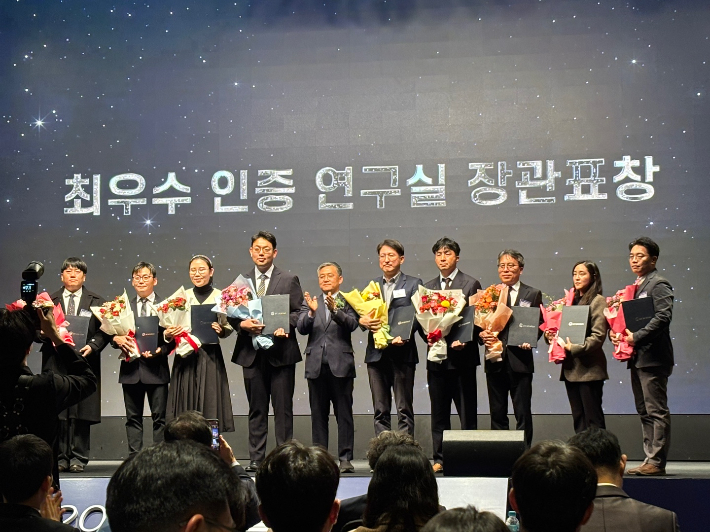 연구실 이미지
