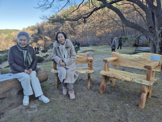 책읽는의자 이미지