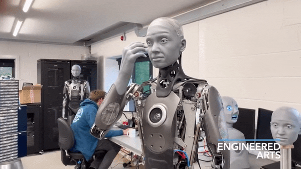 엔지니어드 아츠가 공개한 아메카 로봇