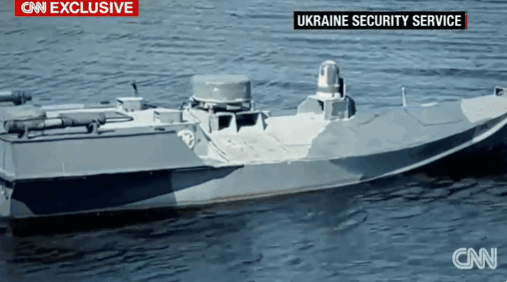 우크라이나가 자체 제작한 마구라 V5 해상 드론 자료 영상. CNN 캡처