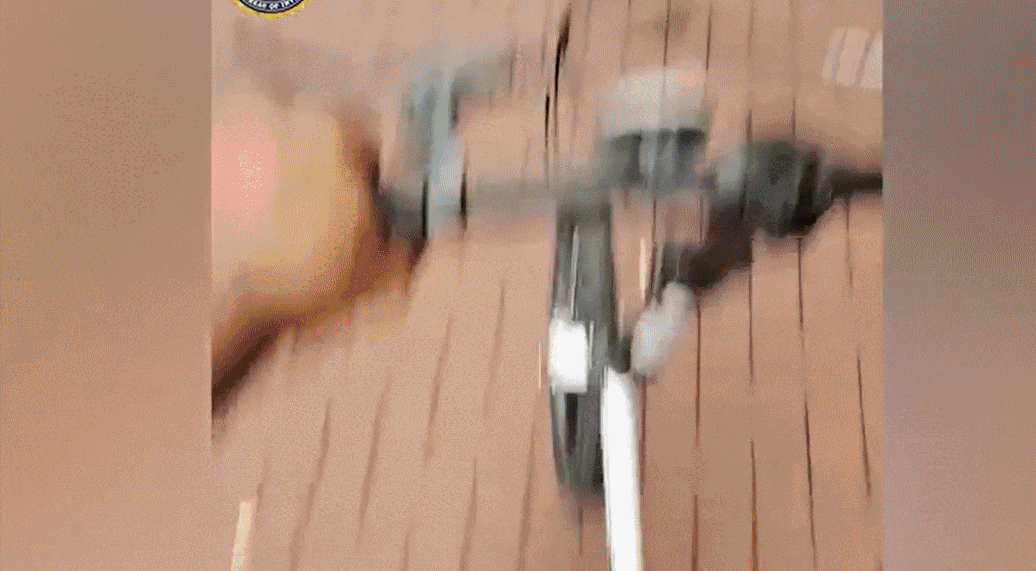 샴수드 딘 자바르가 스마트 안경을 착용하고 촬영한 영상의 일부