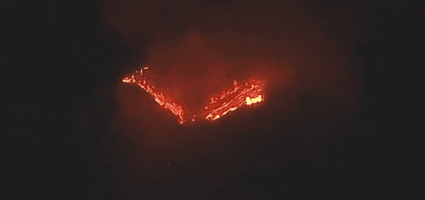 9일(현지시각) 미국 로스앤젤레스(LA)의 명물 할리우드 사인이 있는 할리우드 힐스에 산불이 발생했다. /ABC7