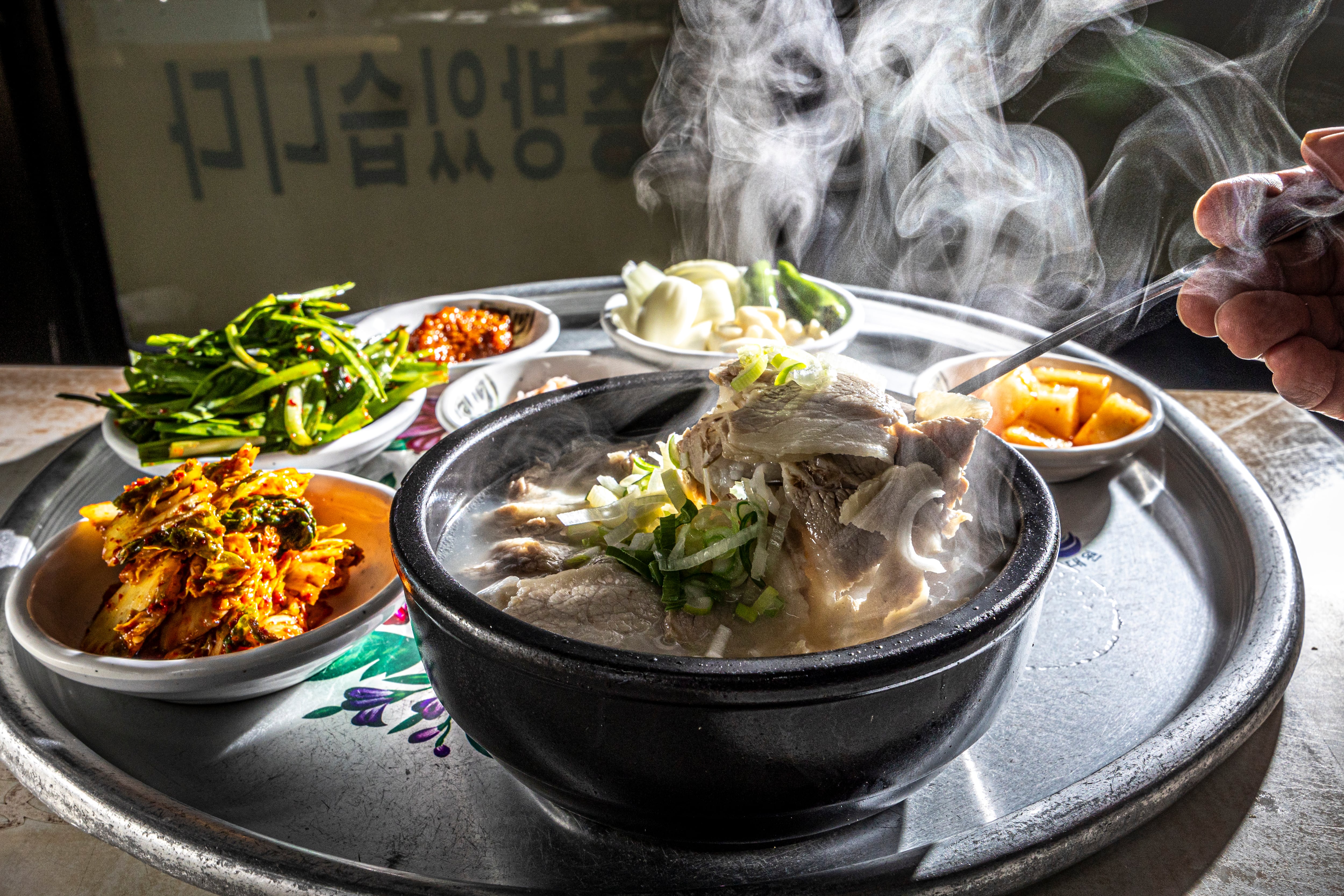장터돼지국밥 이미지