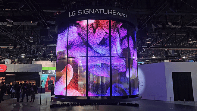 투명·무선 LG 시그니처 OLED T로 28대로 만든 초대형 미디어아트 (영상=지디넷코리아)