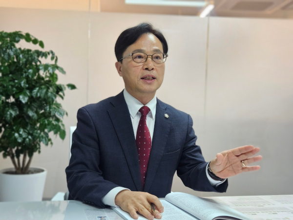 법무법인엘플러스 이미지