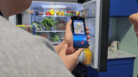 삼성전자는 23일 오전 3시(한국 시간) 미국 캘리포니아주 새너제이에서 '갤럭시 언팩 2025'를 열고 갤럭시S25 등 최신 모바일 기기를 공개했다. 탑재된 구글 AI '제미나이'의 시청각 데이터 처리 기능이 강화, 냉장고 내부 모습만 보고도 레시피를 추천해준다./뉴스1 ⓒ News1 윤주영 기자