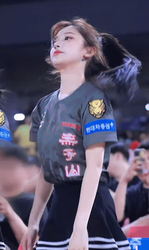 지난해 '삐끼삐끼' 춤으로 화제를 모았던 이주은 치어리더가 올해부터 대만 프로야구 응원단에서 활동한다. 영상은 이주은 기아 치어리더 유튜브 캡처. [영상=이주은 유튜브]