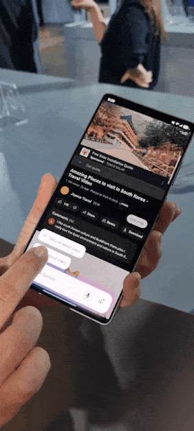 22일(현지시간) 미국 캘리포니아 새너제이 '갤럭시 언팩 2025'에서 갤럭시 S25 울트라로 유튜브 영상 요약을 하고 있다. /사진=배한님 기자