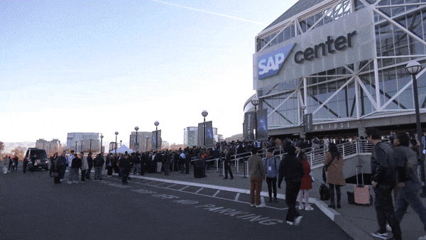 갤럭시 S25 시리즈가 공개된 미국 캘리포니아주 새너제이 SAP 센터 이모저모.