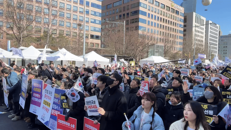 국회의사당역 인근 윤석열 대통령 탄핵 반대 집회 모습. /영상=이민형 기자