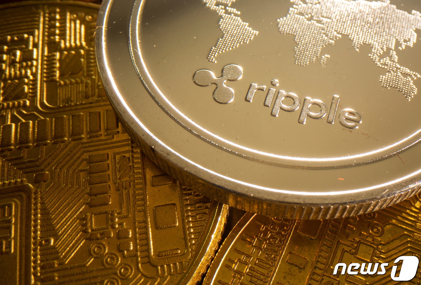 트럼프 관세 폭탄에 유독 리플이 급락하는 이유는?(상보)