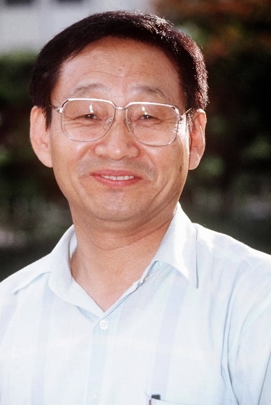 성우 이미지
