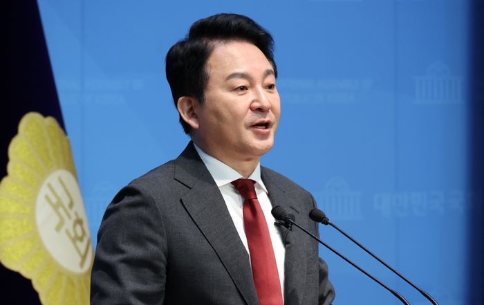 택 이미지
