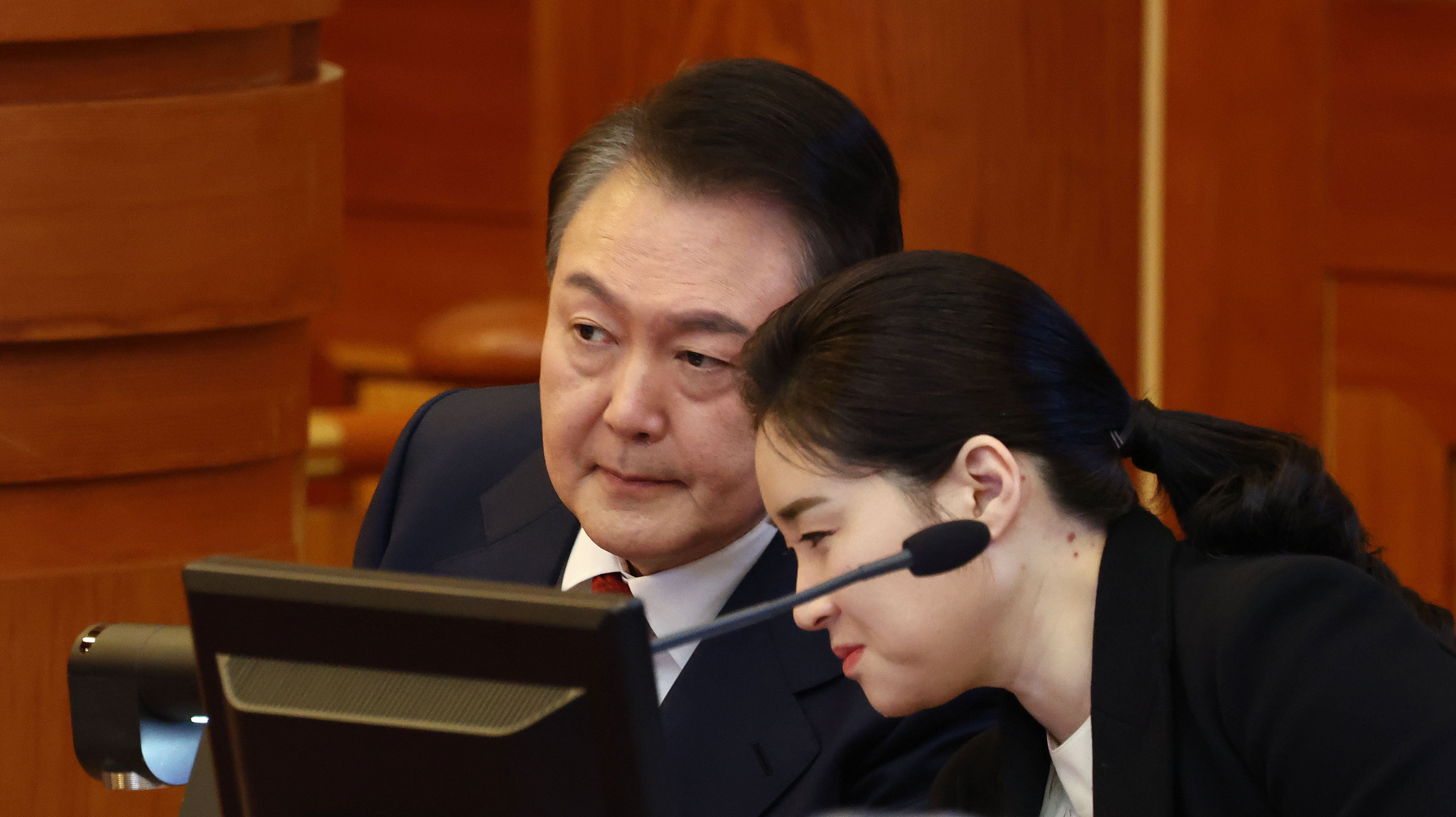 르몽드 윤 이미지