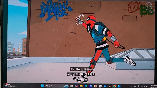 에이수스 젠북 S16 OLED로 보는 디즈니+ '당신의 친절한 이웃 스파이더맨'. 사진=구자윤 기자