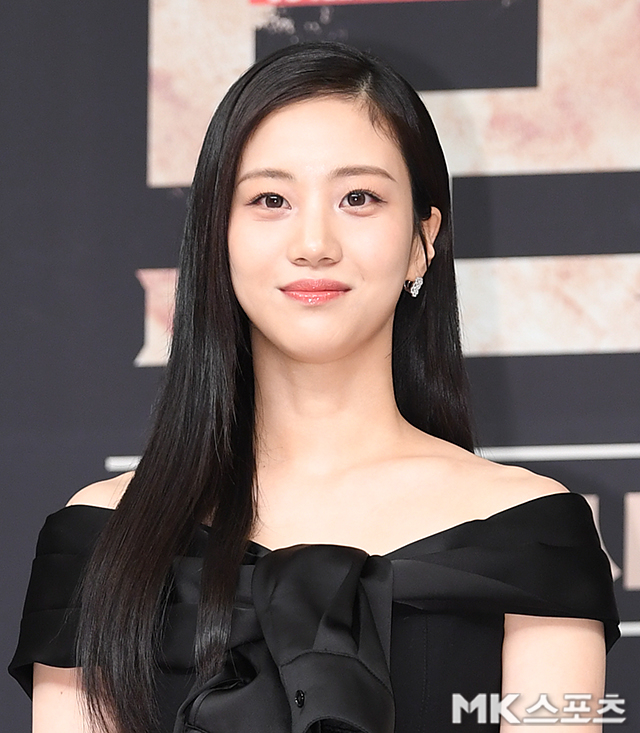 홍화연 이미지