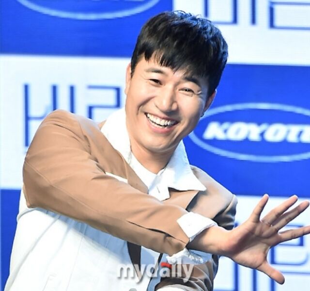 김종민 이미지