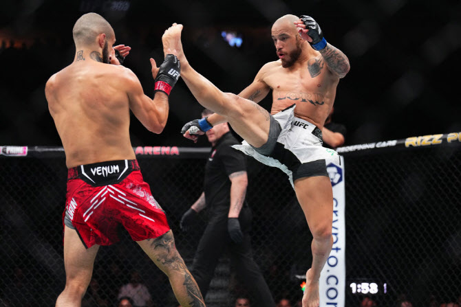 UFC 제앙 실바 "한국서 내 이름이 '재앙'이라고?"[이석무의 파이트클럽]
