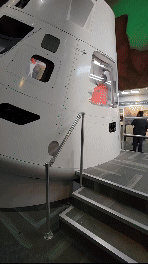 오리온의 승무원 모듈 모형 내부(영상=최연두 기자)