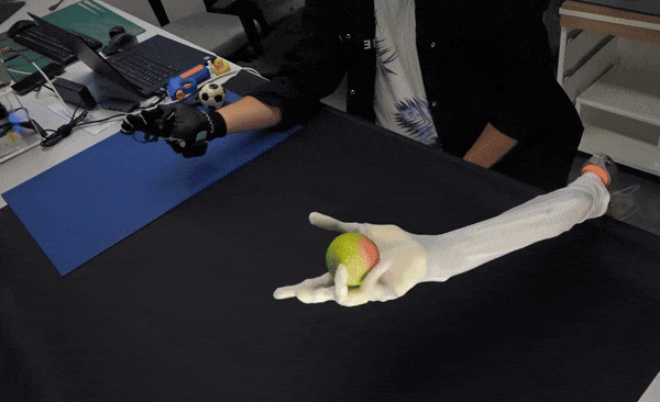 인공 근육을 탑재한 로봇팔. 사진=클론 로보틱스